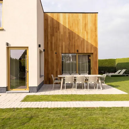 Holiday home Ellostays 53 Westende *